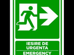 Semn pentru iesire cu directie in dreapta emergency exit